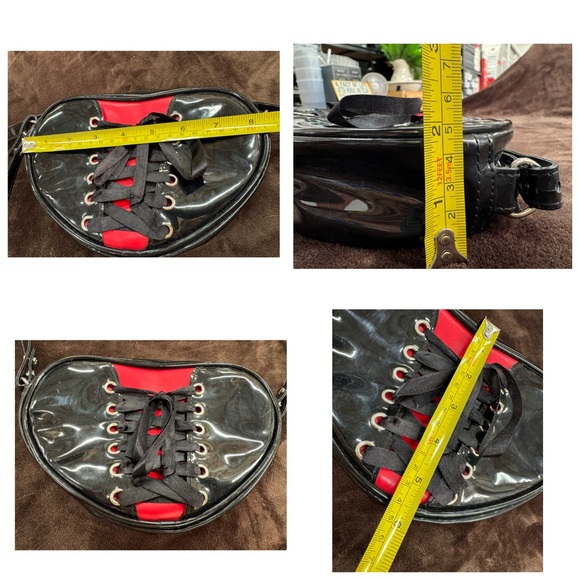 Cute black patent corset heart crossbody bag - Picture 4 of 4